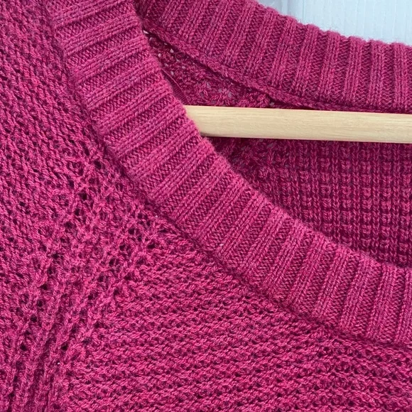 GAP Women's Fuchsia Crew Neck Sweater - Picture 6 of 9